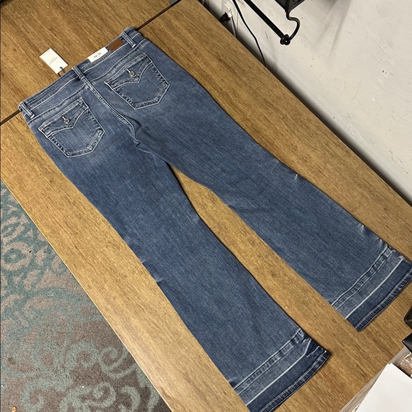 Judy Blue nwt Charlene medium wash stretchy flare denim boot cut mid rise jeans - Picture 6 of 7